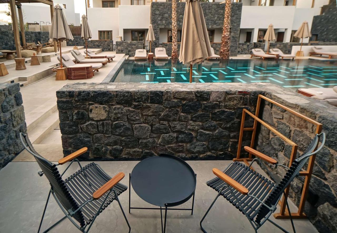 Radisson Blu Zaffron Resort, Santorini (Adults Only) Kamári Eksteriør billede