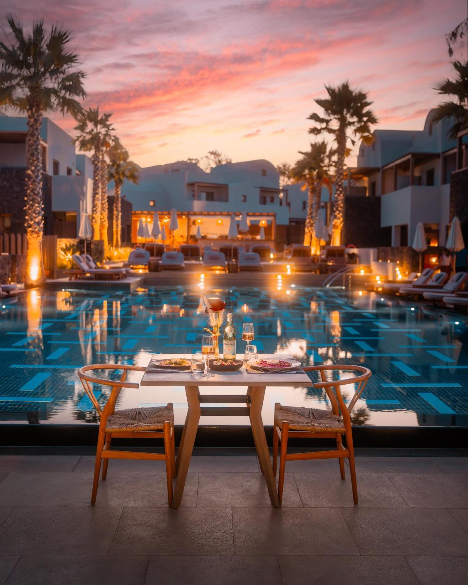 Radisson Blu Zaffron Resort, Santorini (Adults Only) Kamári Eksteriør billede