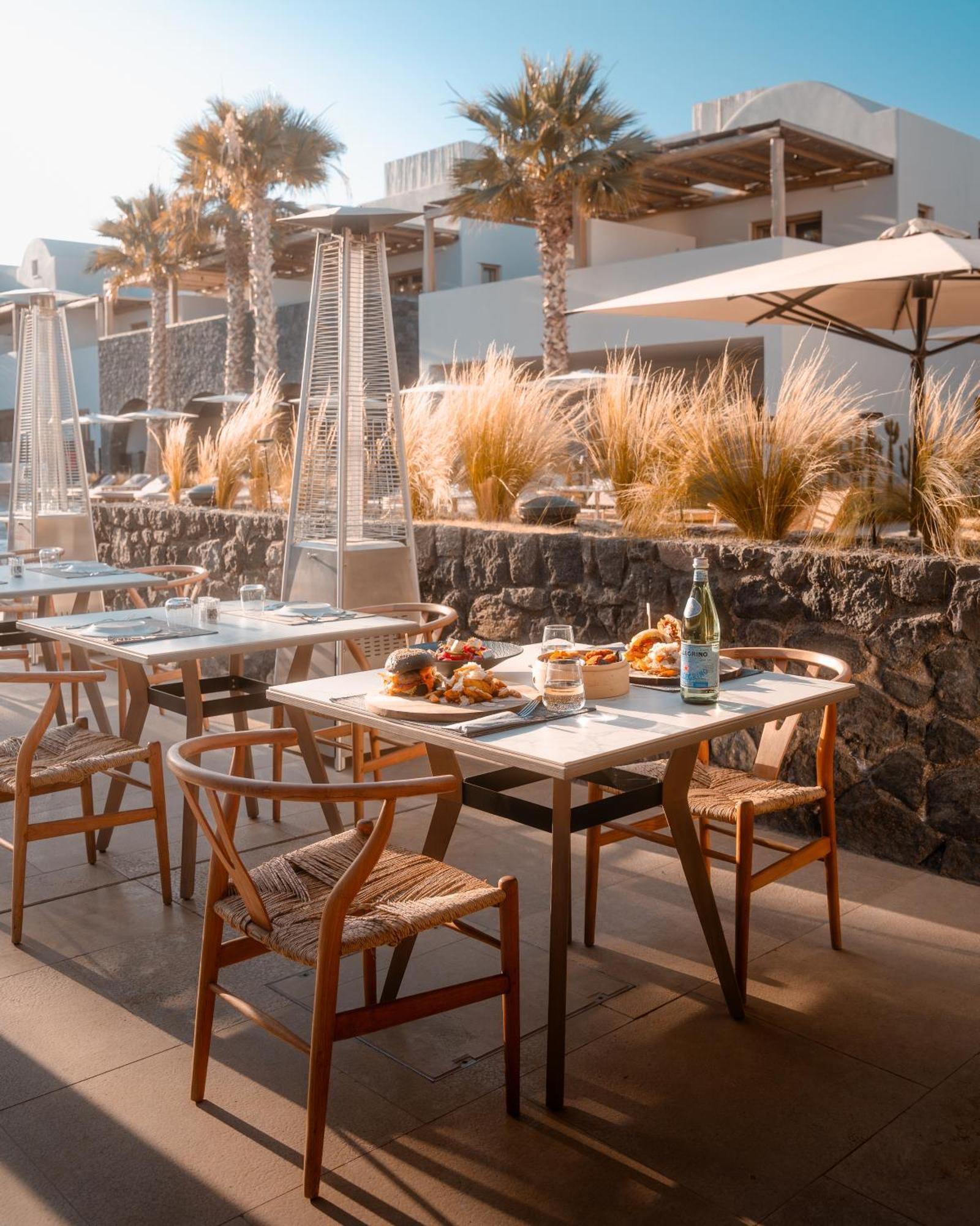 Radisson Blu Zaffron Resort, Santorini (Adults Only) Kamári Eksteriør billede